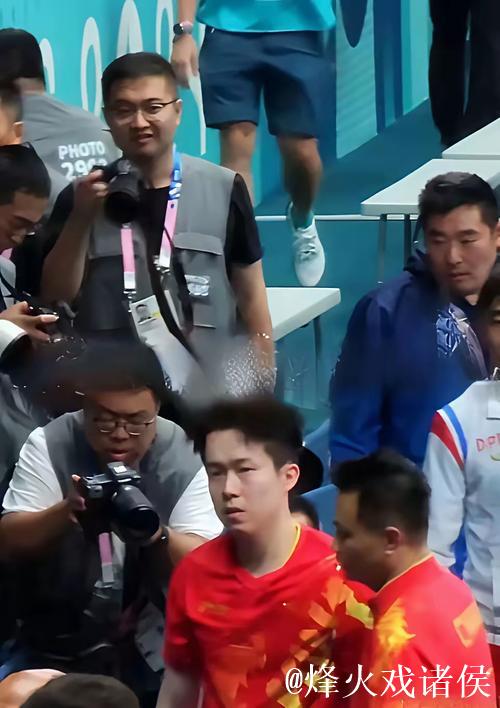 王楚钦因腰伤休养，九战六冠后暂别赛场