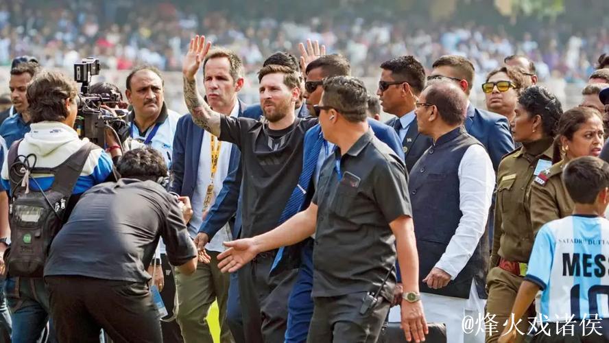 流量狂欢中的梅西印度行:一场失控的足球秀 流量狂欢中的梅西印度行:一场失控的足球秀